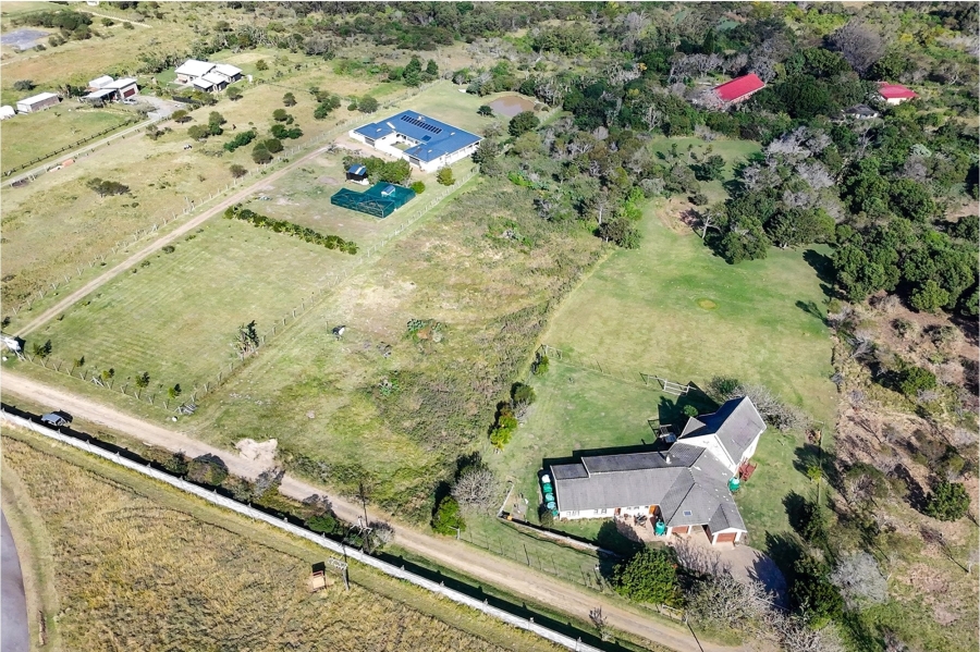 0 Bedroom Property for Sale in Queensberry Bay Eastern Cape